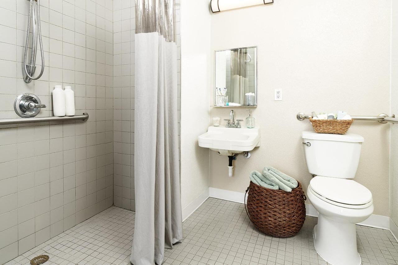 Intown Suites Extended Stay Raleigh Nc- Capital Blvd Bagian luar foto