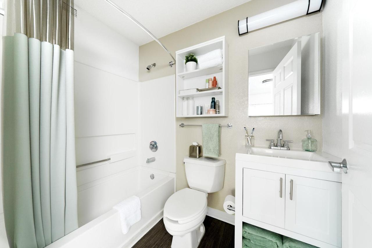 Intown Suites Extended Stay Raleigh Nc- Capital Blvd Bagian luar foto