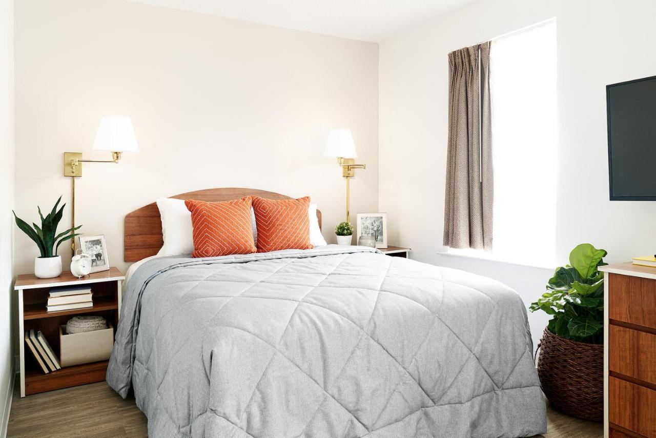Intown Suites Extended Stay Raleigh Nc- Capital Blvd Bagian luar foto